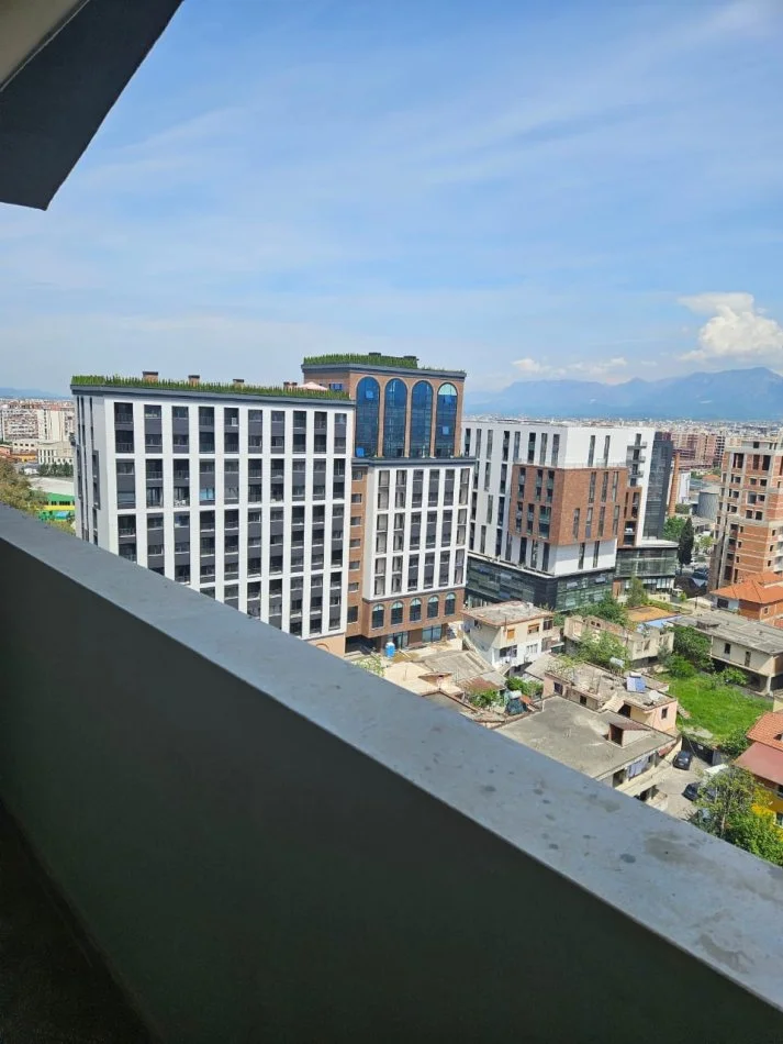 Tirane, jepet me qera apartament 1+1+Ballkon Kati 11, 70 m² 450 € (Golden Park Amerikan 3)