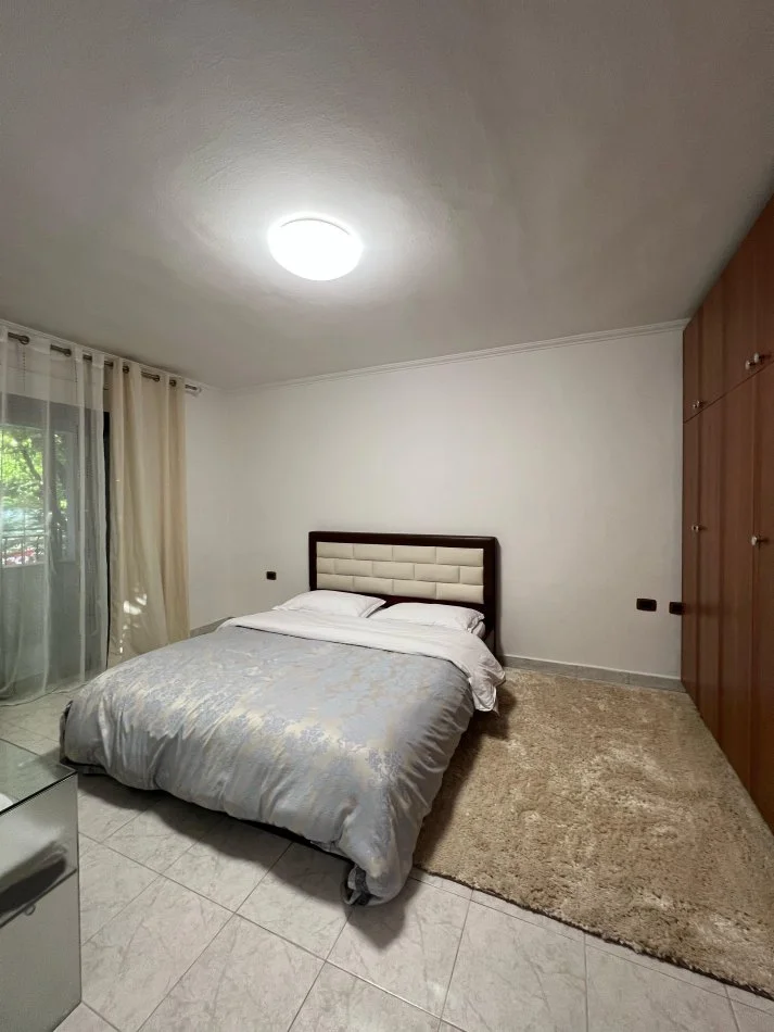 Tirane, shitet apartament 2+1 Kati 3, 96 m² 259.998 € (bllok)