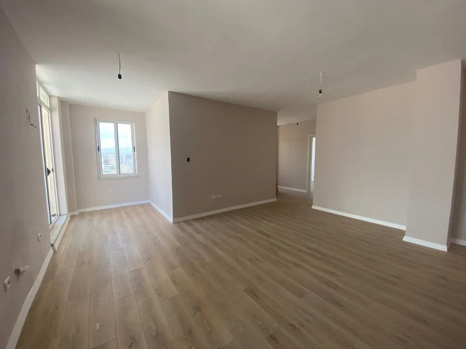 Tirane, shitet apartament 2+1+Aneks+Ballkon Kati 9, 116 m² 170.000 € (kashar , casa italia)