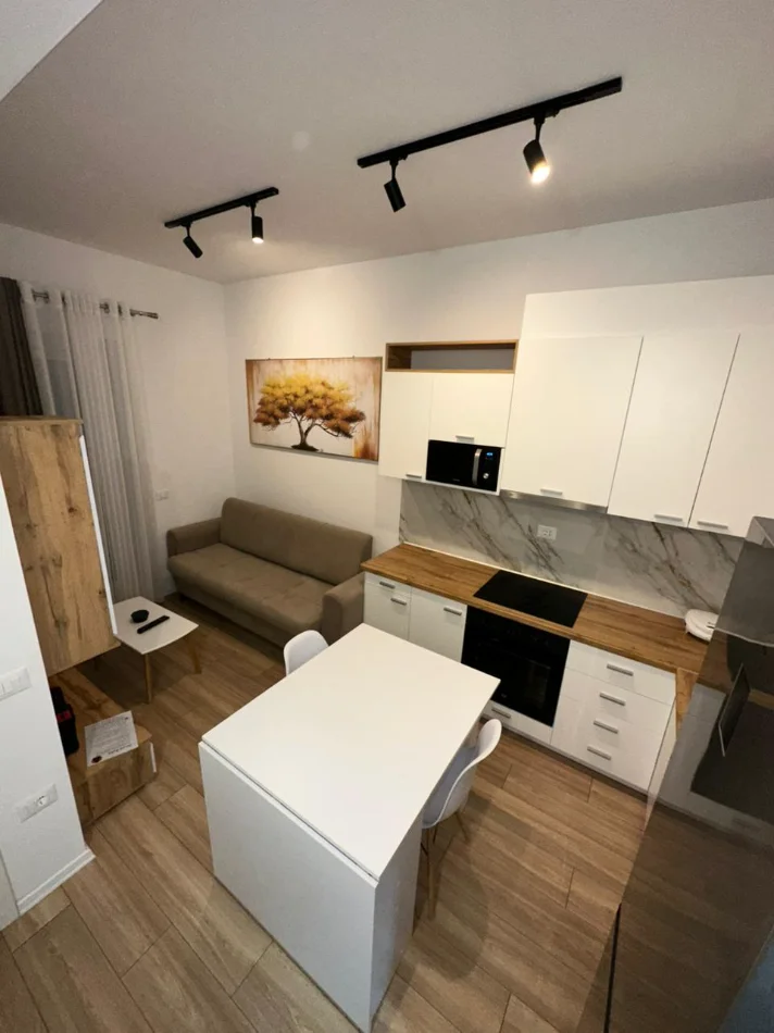 Tirane, shitet apartament 1+1+Ballkon Kati 2, 41 m² 82.000 € (Ali Demi)