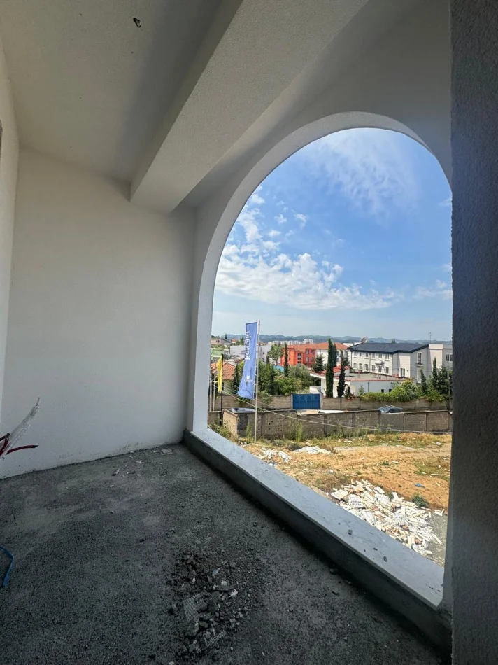 Tirane, shitet apartament 2+1 Kati 2, 91 m² 86.450 € (Lakeside Rezidence)