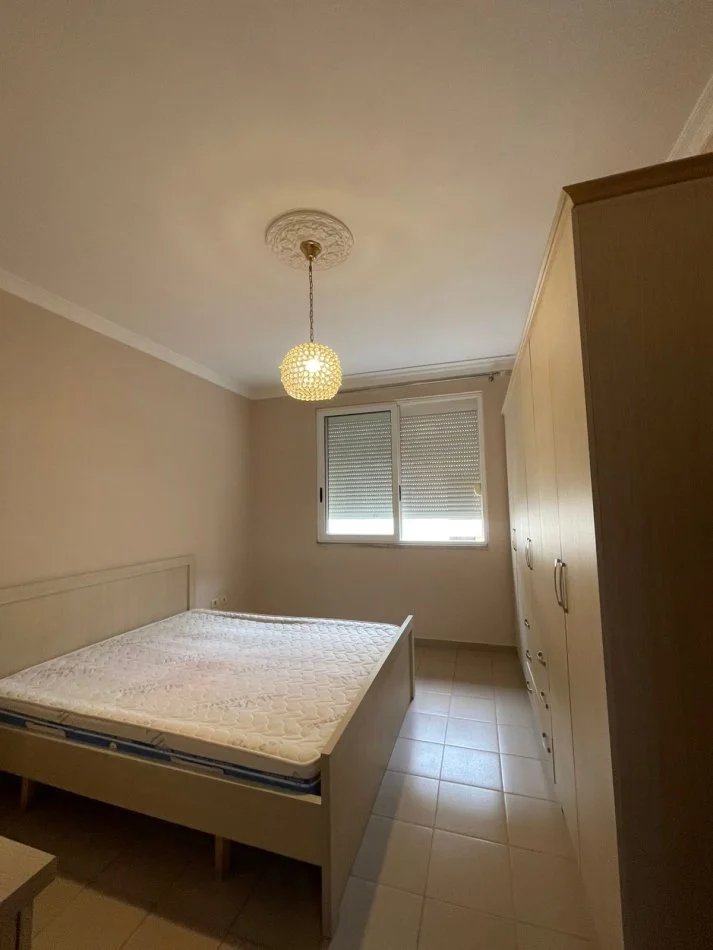 Tirane, jepet me qera apartament 2+1+Ballkon Kati 5, 92 m² 460 € (Astir)