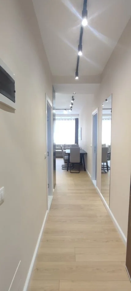 Tirane, shitet apartament 2+1 Kati 7, 88 m² 141.000 € (Prane Kupoles)