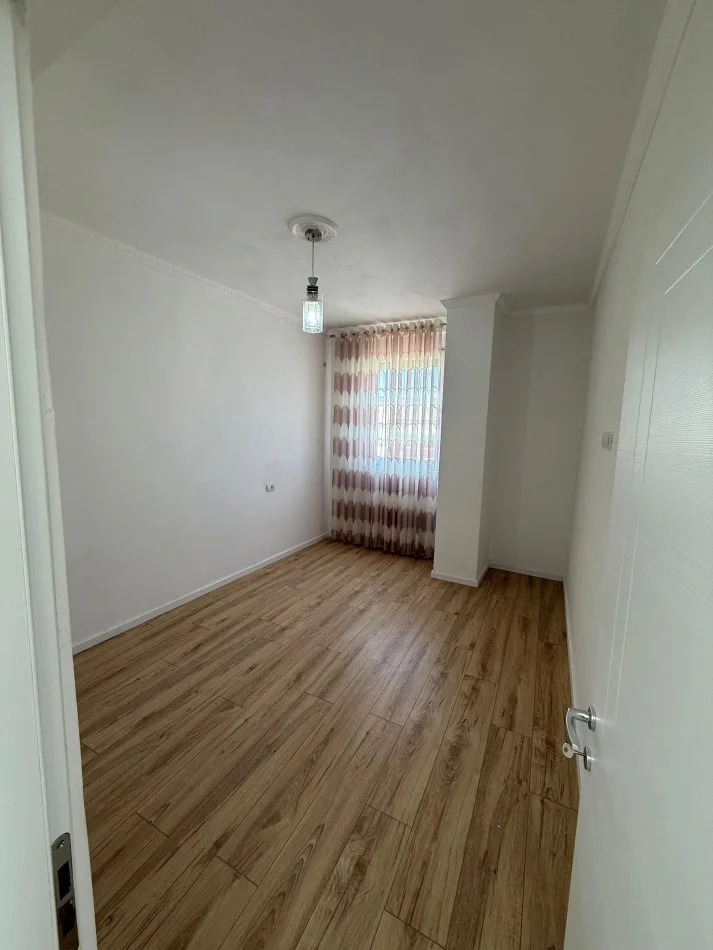 Tirane, shitet apartament 1+1+Ballkon Kati 9, 65 m² 87.000 € (Yzberish rr Besim Alla)