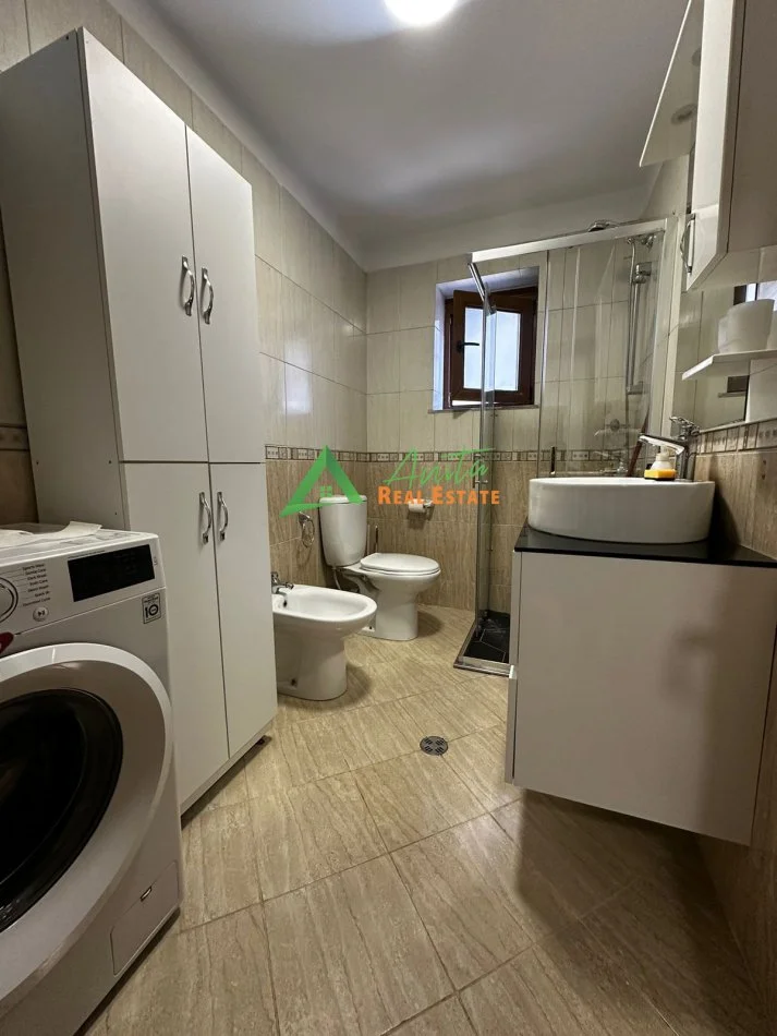 Tirane, jepet me qera apartament 1+1+Aneks Kati 2, 65 m² 600 € (Myslym Shyri)