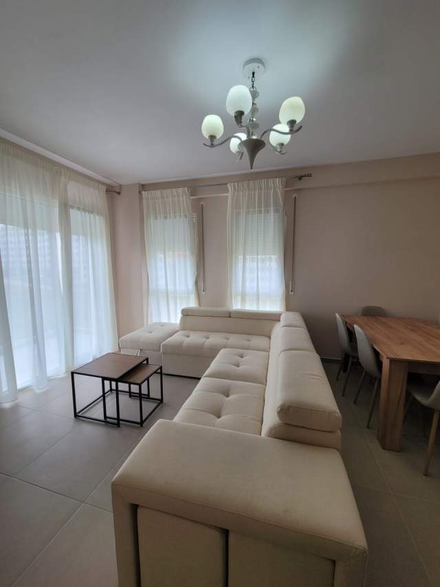 Tirane, jepet me qera apartament 2+1+BLK Kati 2, 89 m² 350 Euro (Rr Ali Demi)