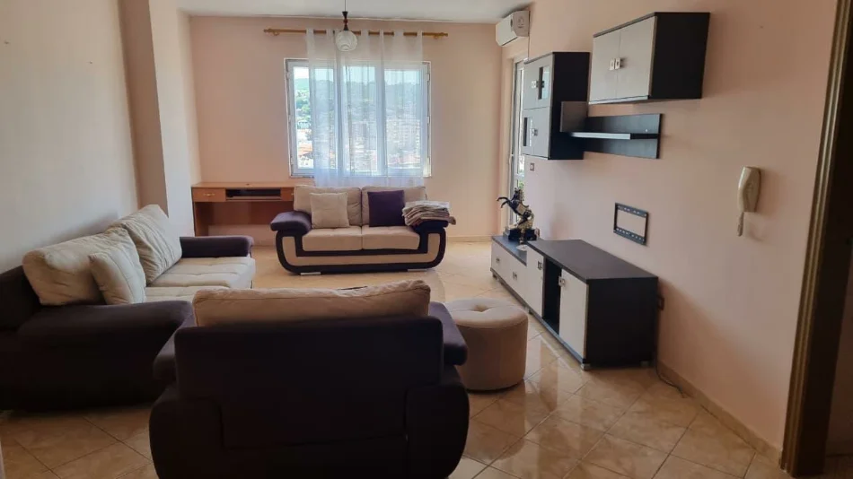 Tirane, jepet me qera apartament 2+1 Kati 7, 107 m² 400 € (Rruga 3 Deshmoret ne Yzberisht)
