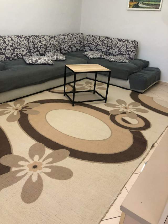 Tirane, jepet me qera apartament 1+1+A+BLK Kati 4, 80 m² 350 Euro (Xhamlliku)