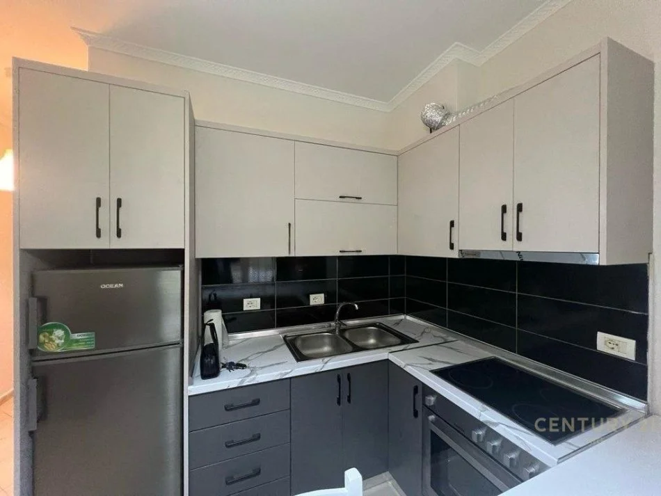Tirane, jepet me qera apartament 2+1+Ballkon Kati 3, 60 m² 450 € (Kodra e Diellit, Rruga Bill Klinton, Tiranë)