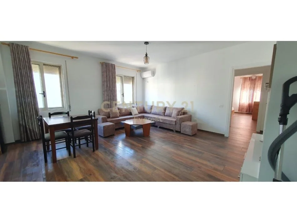 Tirane, jepet me qera apartament 2+1 Kati 2, 99 m² 550 € (Rruga e Ullishtes, Liqeni i Thatë, Tiranë)
