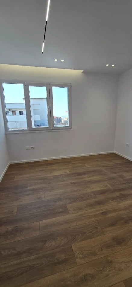 Tirane, shitet apartament 1+1 Kati 11, 65 m² 165.000 € (Shefqet Musaraj)