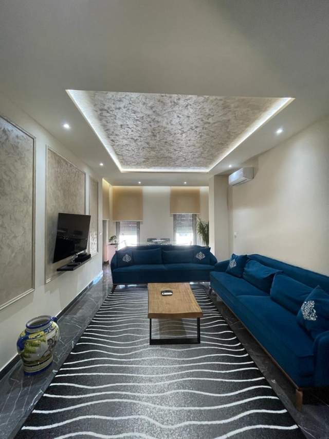 Tirane, jepet me qera apartament 1+1+BLK Kati 5, 73 m² 600 Euro (zogu zi)