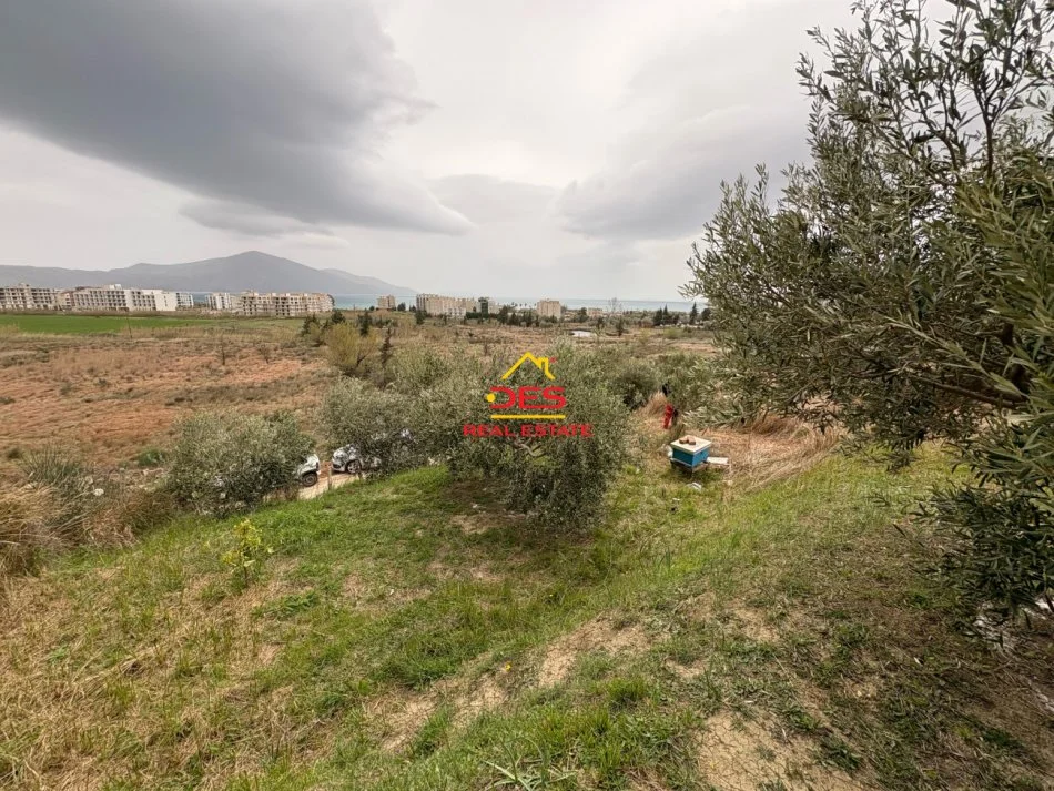 Radhime - Orikum, shitet toke , 3.000 m² (Radhimë)