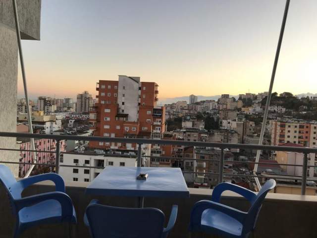 Durres, jepet me qera apartament 2+1+BLK Kati 9, 70 m² 400 Euro (aleksander goga)