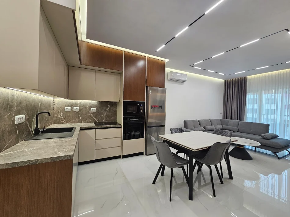 Tirane, jepet me qera apartament 2+1 Kati 6, 82 m² 900 € (Zogu I Zi)