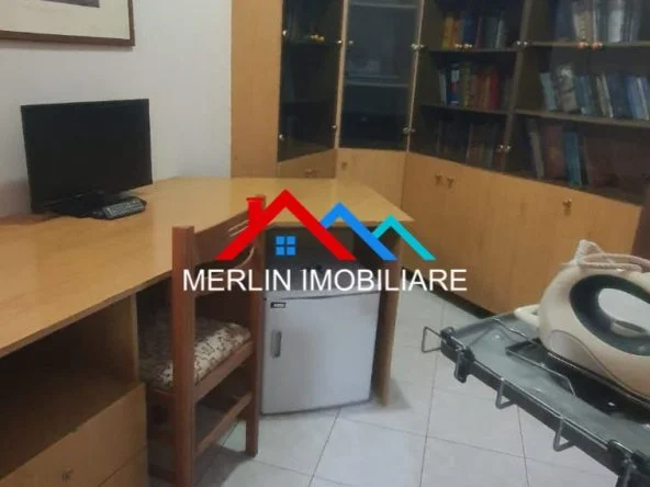 Tirane, jepet me qera apartament 2+1+Ballkon Kati 3, 100 m² 621 € (RRUGA KONT LEOPOLD BERTOLD,ALI DEMI)