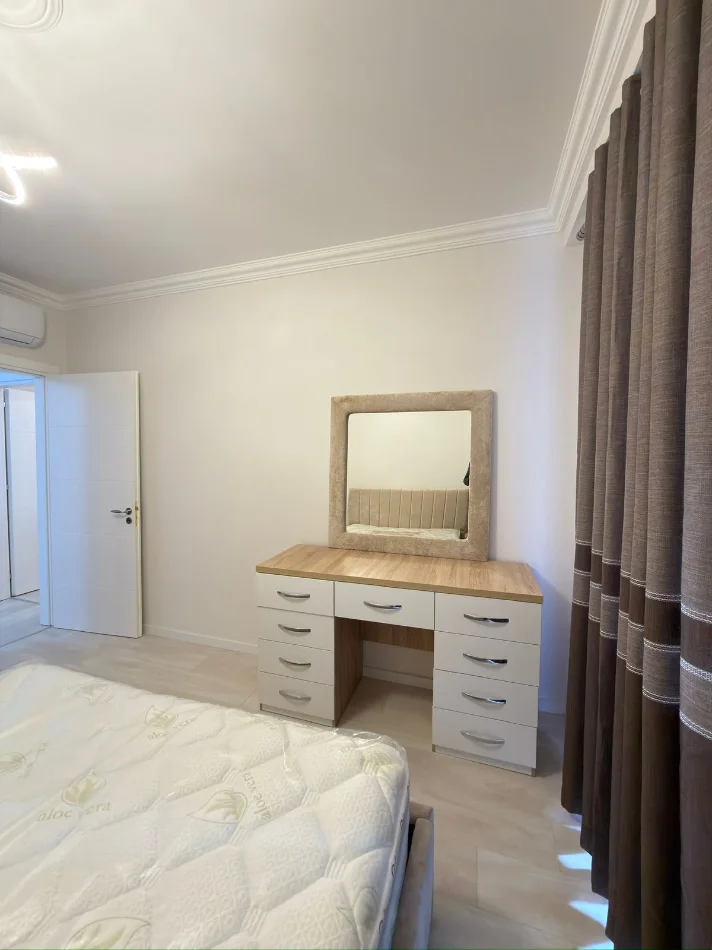 Tirane, jepet me qera apartament Kati 3, 