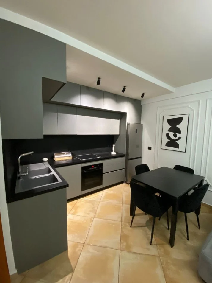 Tirane, jepet me qera apartament 1+1 Kati 3, 65 m² 500 € (Rezidenca kodra diellit 1)