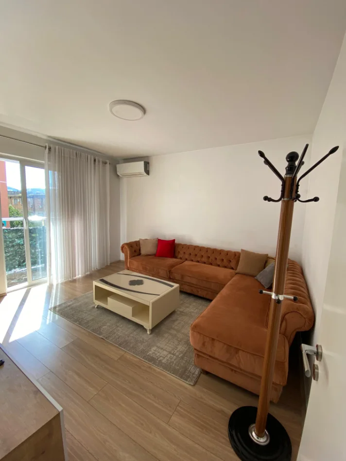 Tirane, jepet me qera apartament 2+1 Kati 3, 74 m² 550 € (21 Dhjetori)