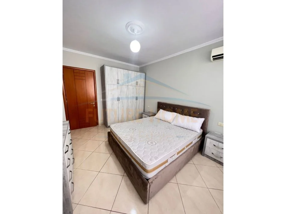 Tirane, jepet me qera apartament 1+1 Kati 4, 74 m² 450 € (ASTIR)