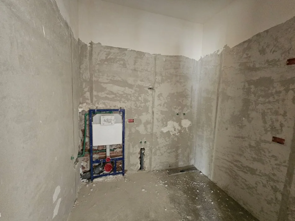 Tirane, shitet apartament 2+1+2+Ballkon + 🅿️ Kati 2, 84 m² 130.000 € (Astir)