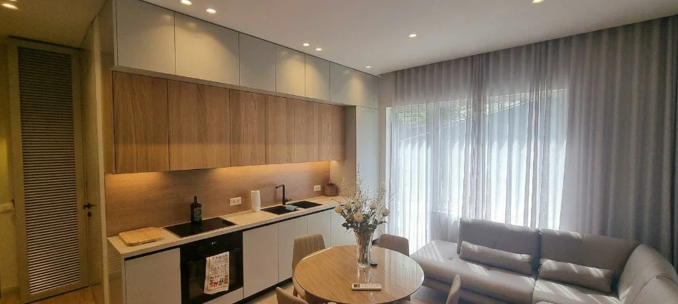 Tirane, jepet me qera apartament 1+1 Kati 1, 50 m² 900 € (British School ,Kodra e Diellit 2)