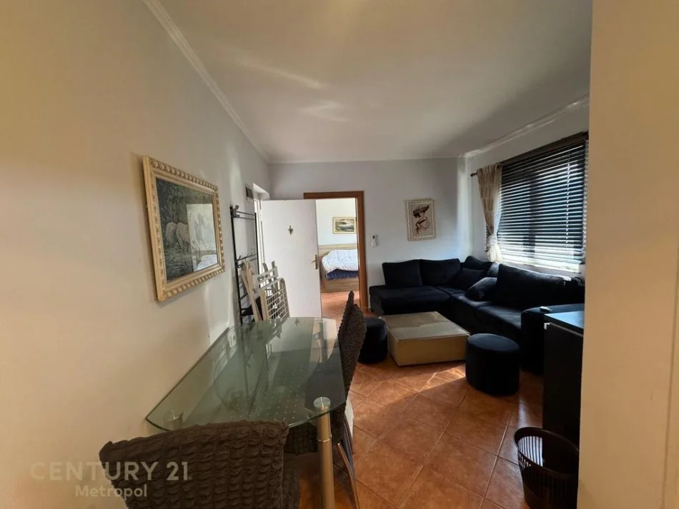 Tirane, jepet me qera apartament 2+1 Kati 5, 70 m² 550 € (Myslym Shyri, Tiranë)