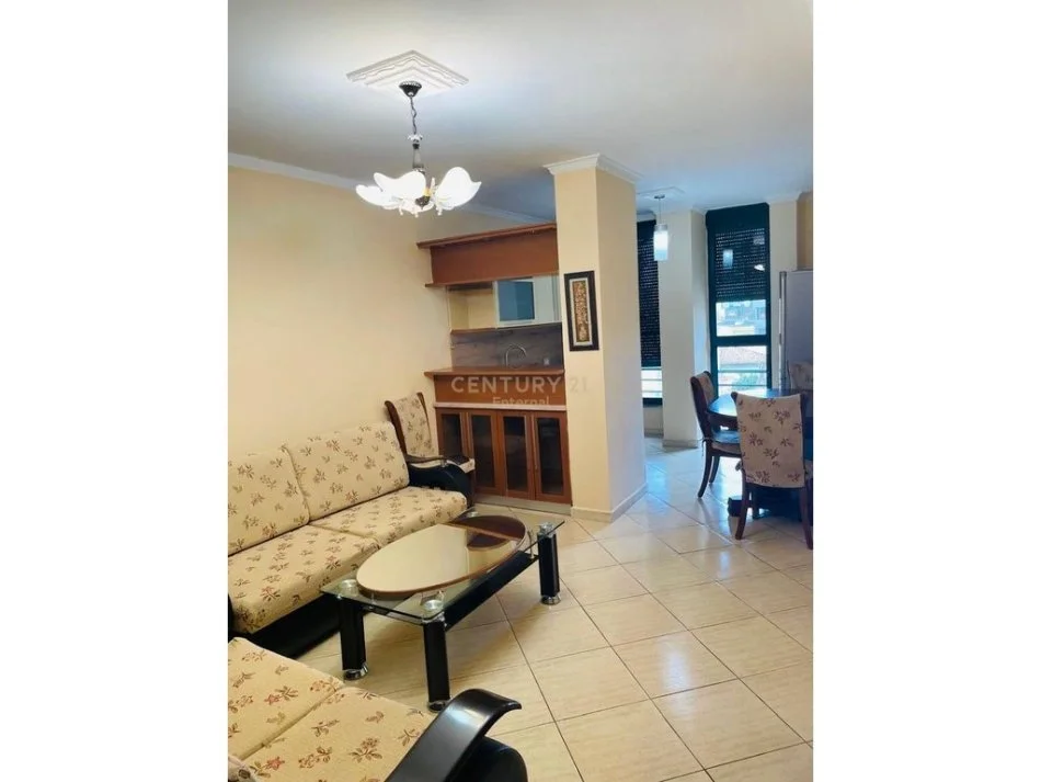Tirane, jepet me qera apartament 1+1+Ballkon Kati 2, 66 m² 500 € (Rruga e Dibrës, pranë Selvisë, Tiranë)