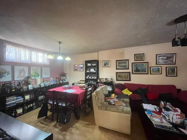 Tirane, shes shtepi 2 Katshe Kati 0, 150 m² 500.000 Euro (Pazari i Ri)