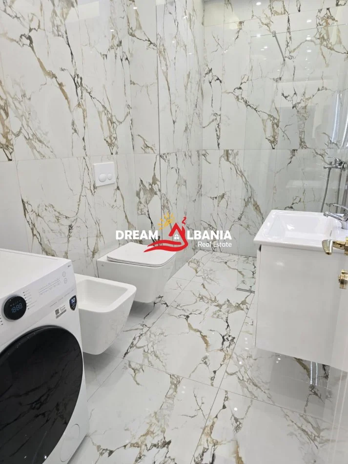 Tirane, jepet me qera apartament 1+1 , 76 m² 500 € (Paskuqan)