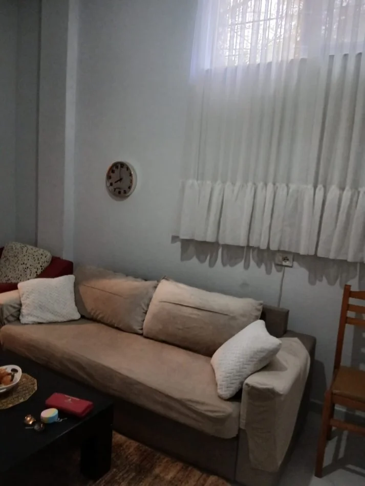 Tirane, jepet me qera apartament 1+1 Kati 1, 50 m² 420 € (Selvia , prane supermarket xhangolli)