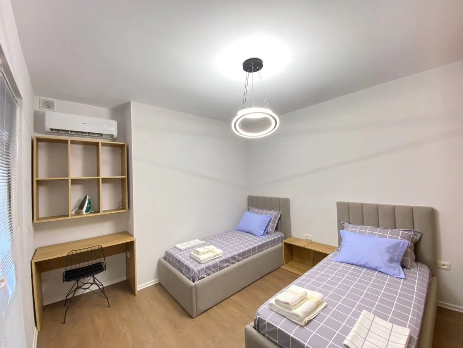 Shqiperi, jepet me qera apartament 2+1+Ballkon Kati 4, 100 m² 1.500 € (SAMI FRASHERI)