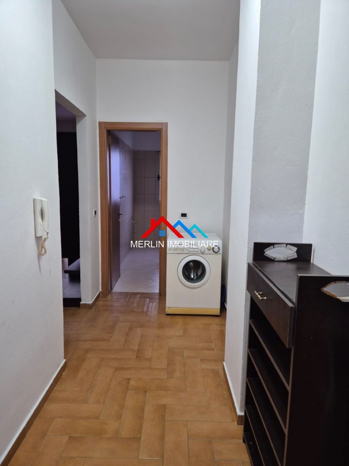 Tirane, jepet me qera apartament 2+1+Ballkon Kati 2, 90 m² 670 € (RRUGA HIM KOLLI,RRUGA E KAVAJES.)