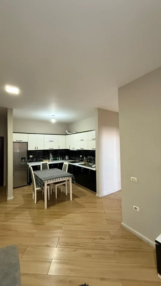 Tirane, shitet apartament 2+1 Kati 8, 107 m² 125.000 € (Misto Mame)