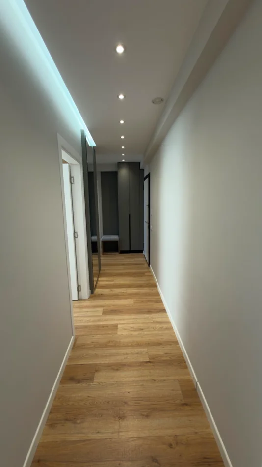 Tirane, jepet me qera apartament 1+1 Kati 4, 88 m² 1.000 € (Kodra e Diellit)