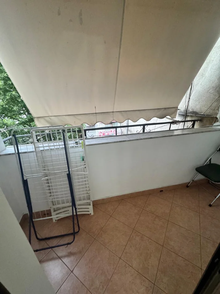 Tirane, jepet me qera apartament 2+1 Kati 4, 100 m² 600 € (Myslym Shyr ,Ish Ekspozita)