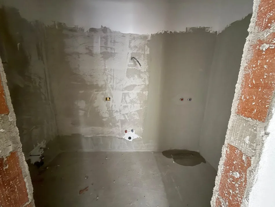 Tirane, shitet apartament 3+1+2+Ballkon , 107 m² 170.000 € (Rruga Besa)