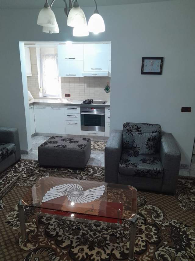 Tirane, shitet apartament 3+1 Kati 1, 95 m² 100.000 Euro (KONGRESI MANASTERLIU)