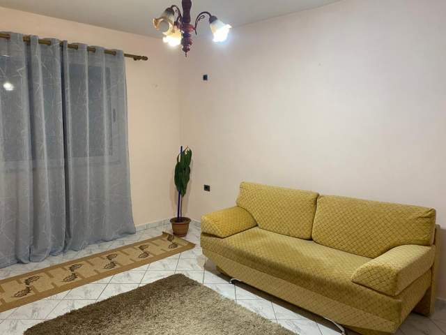 Tirane, jepet me qera apartament 2+1+BLK Kati 4, 75 m² 39.000 Leke (Gaqo Tashko)