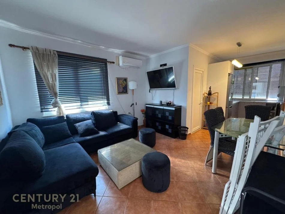 Tirane, jepet me qera apartament 2+1 Kati 5, 70 m² 550 € (Myslym Shyri, Tiranë)