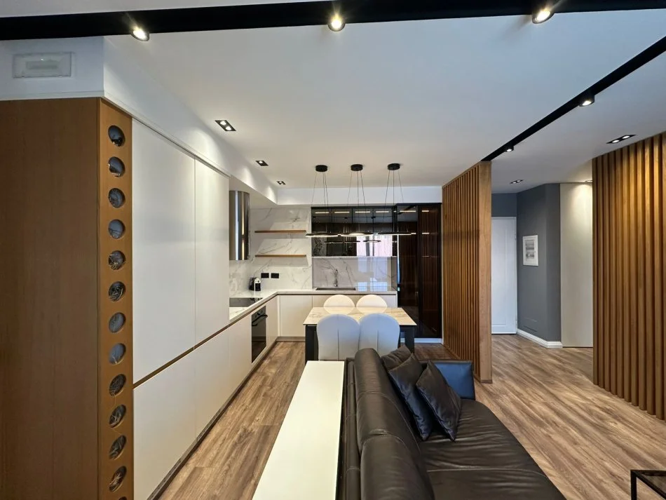 Tirane, jepet me qera apartament 2+1 Kati 5, 100 m² 1.500 € (Rruga Abdi Toptani)