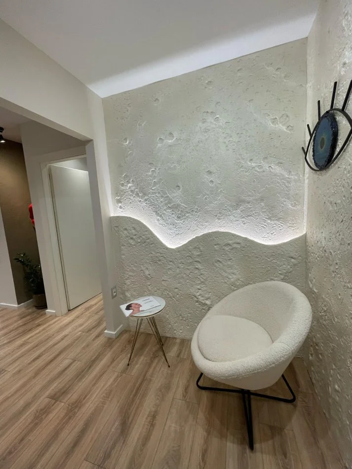 Tirane, jepet me qera ambjent biznesi Kati 0, 100 m² 600 € (Rruga Kosovarëve)