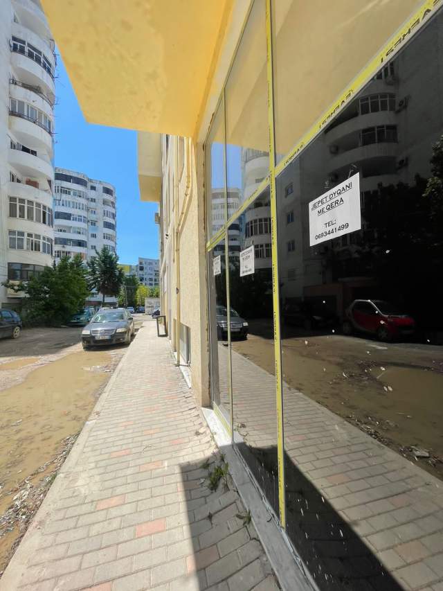 Tirane, jepet me qera ambjent biznesi Kati 0, 25 m² 180 Euro (Don Bosko)