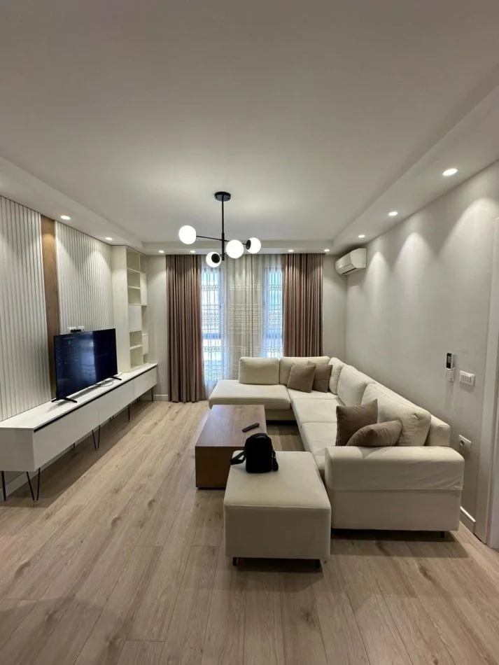 Tirane, shitet apartament 2+1 Kati 4, 94 m² 162.000 € (sheshi Shqiponja , ish-dogana)