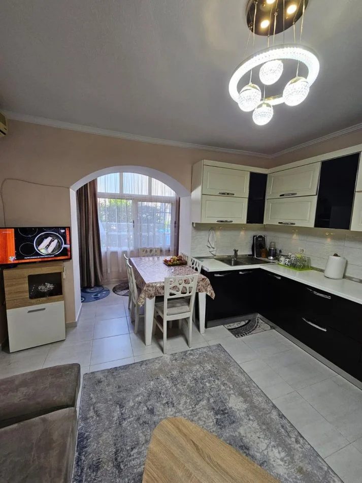 Tirane, shitet apartament 2+1 Kati 1, 70 m² 199.000 € (Ambasada Amerikane)