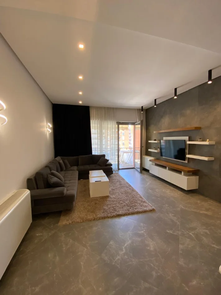 Tirane, jepet me qera apartament 2+1 Kati 5, 100 m² 1.400 € (Delijorgji)