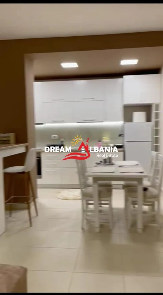 Tirane, jepet me qera apartament 1+1 Kati 3, 70 m² 500 € (tek Liqeni i Thate)