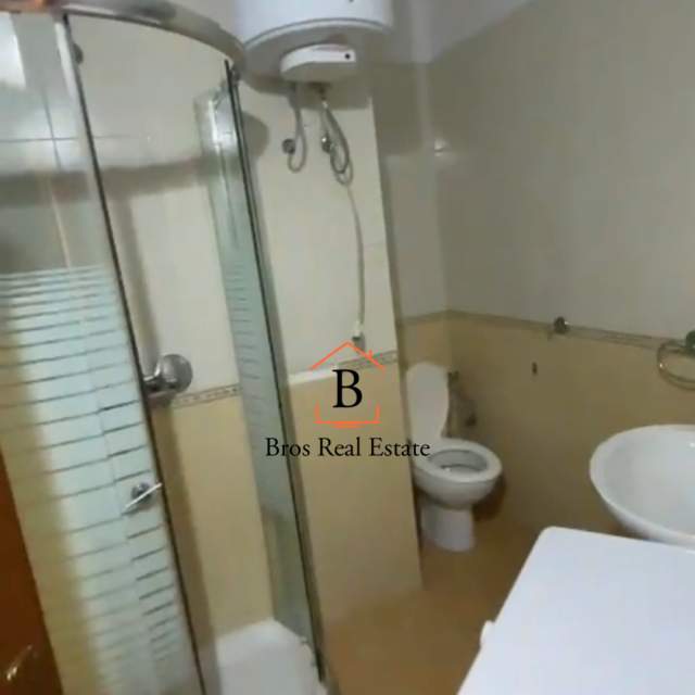 Tirane, jepet me qera apartament 1+1 Kati 9, 55 m² 350 Euro (21 Dhjetori,Hotel Mondial)