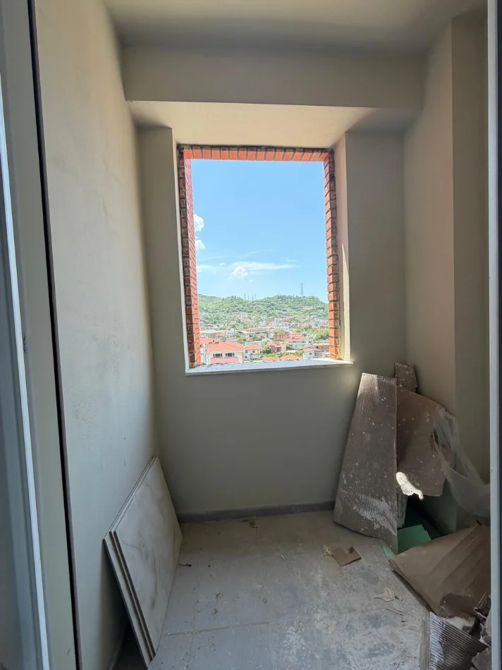 Tirane, shitet apartament 2+1 Kati 7, 97 m² 190.000 € (Golden park)