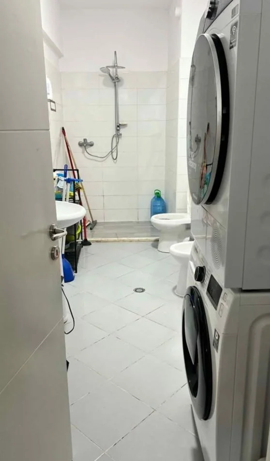 Tirane, shitet apartament 1+1 Kati 2, 82 m² 9.800.000 € (Te Spar 2)